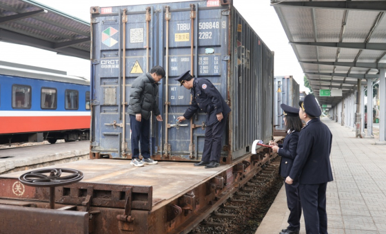 Exports to the United States reached more than 10 billion USD, a sharp increase of 64%