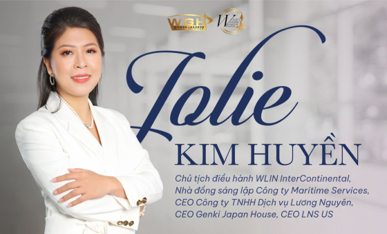 Female leader Jolie Kim Huyen was honored to receive the award of Top 50 Asian - Pacific Women Leaders